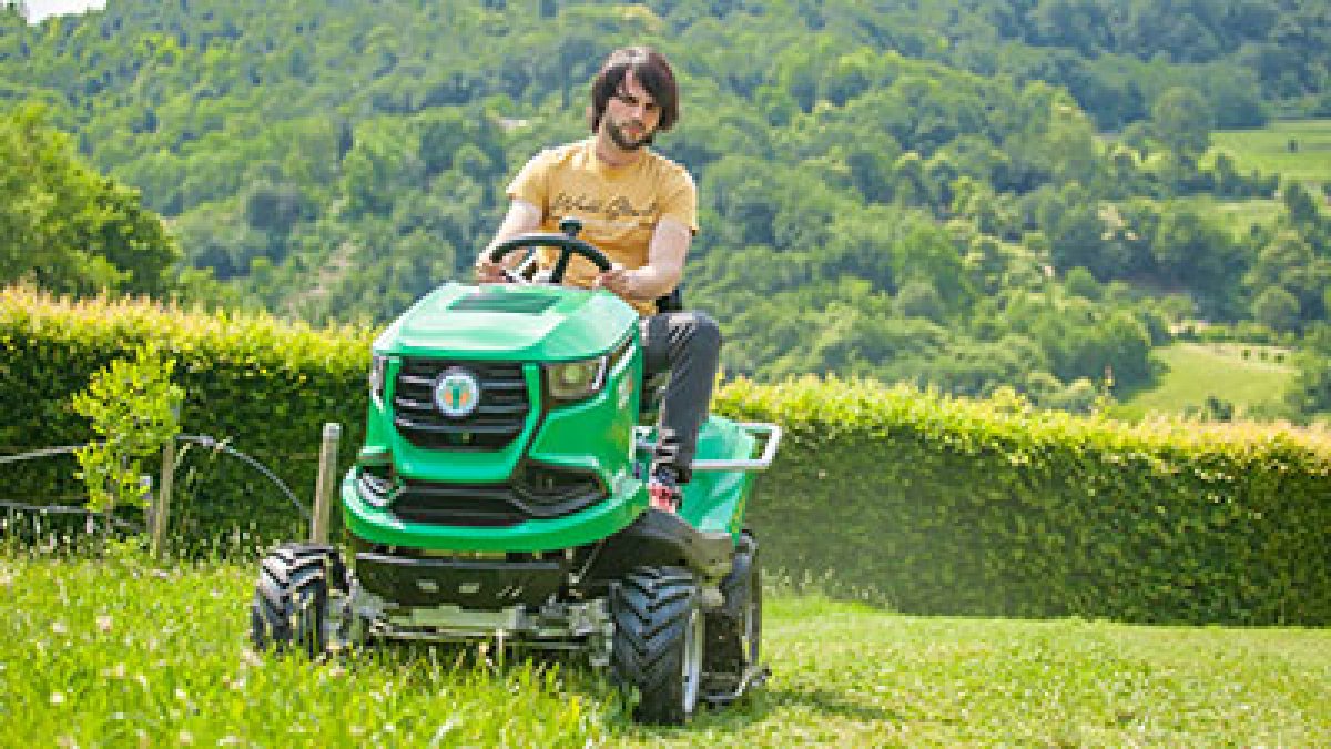 Mulčer Billy Goat Outback traktor 4x2, 110 cm1.jpg