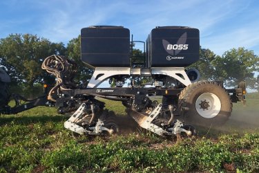 Secí stroj no-till AGRISEM BOSS 32R18,75