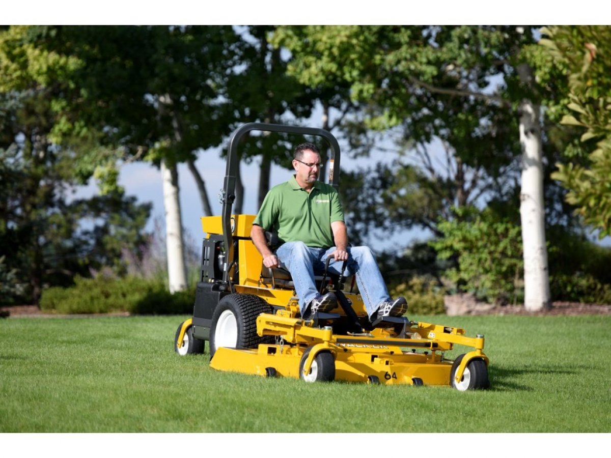 Zero Turn rider Walker H24d8.jpg