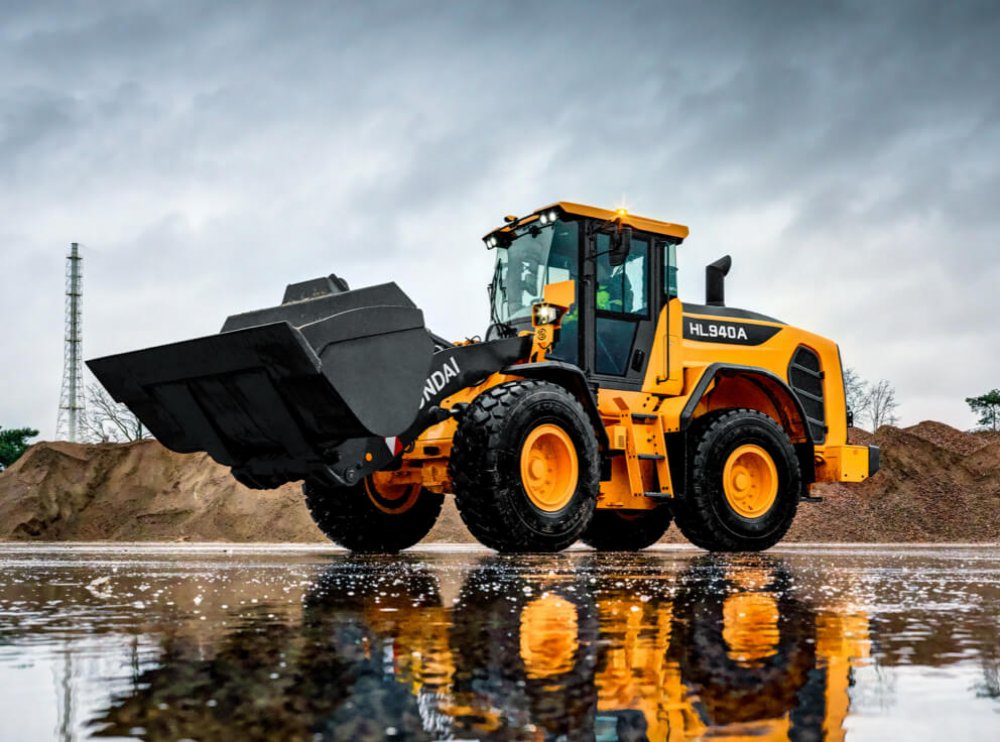 Hyundai-Wheeled-Loader-HL940AMY25-RGB-1-LR Preview.jpg