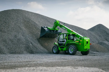 Merlo P72.10 CS TOP – nová generace velkokapacitního manipulátoru pro náročné průmyslové i agro-aplikace