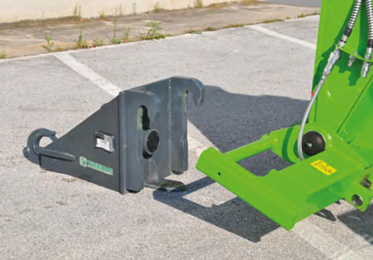 Merlo nosník nástrojů