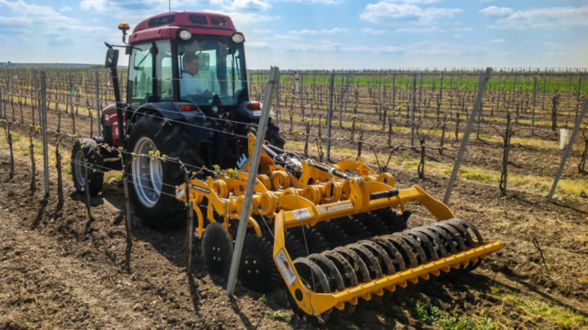 Agrisem-Disc-O-Vigne-V-1m70-04-2017-1398.jpg