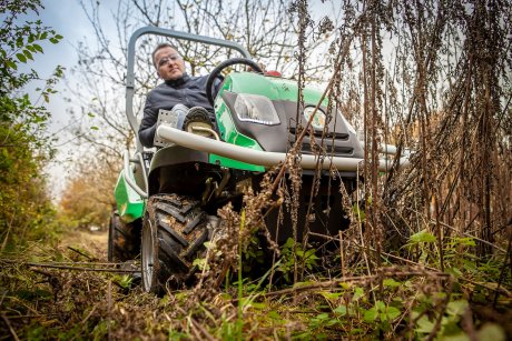 Outback traktor 4x2, 110 cm