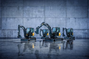 Nové modely kompaktních rypadel přicházejí